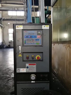 挤出摸头控温模温机